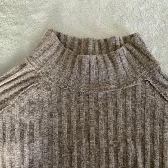 Free People Mock Turtleneck - Picture 3 of 4